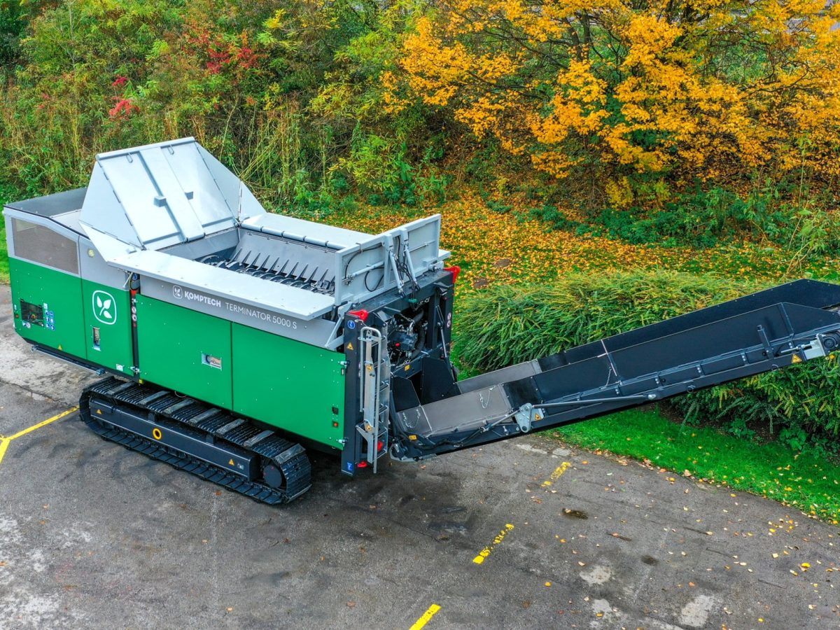 Komptech Terminator e-mobile electric-powered shredder processing municipal solid waste, showcasing its compact and mobile design for eco-friendly and efficient waste management.